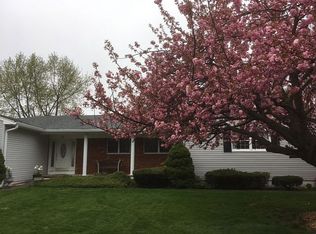 19 Rath Ln, East Brunswick, NJ 08816