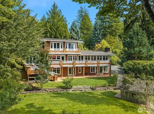 8105 SE 44th St, Mercer Island, WA 98040