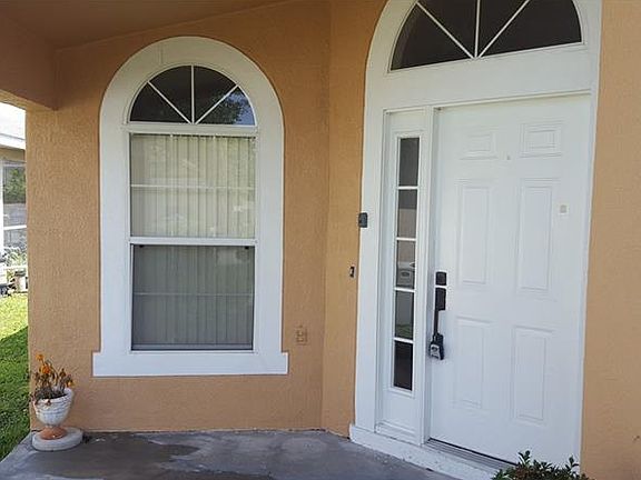 3rd image of 4390 Creekside Blvd