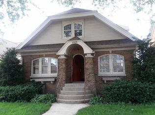 1305 Romayne Ave, Racine, WI 53402