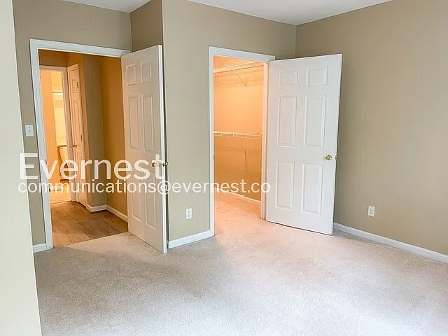 20283 Beechwood Ter #201 — Photo 10