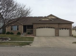4911 Elk Ridge Rd, Lincoln, NE 68516