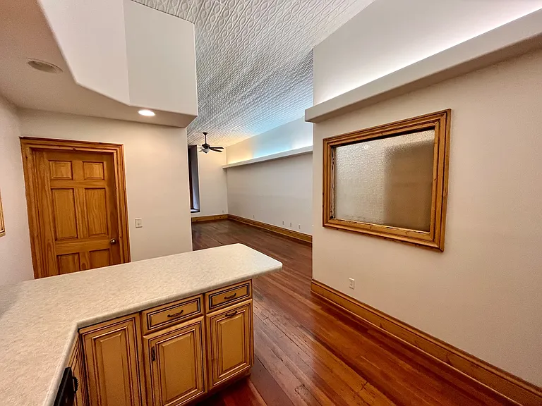 216 N Center St #2 — Photo 7