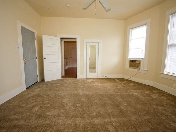 2nd image of 416 E Locust St APT 4