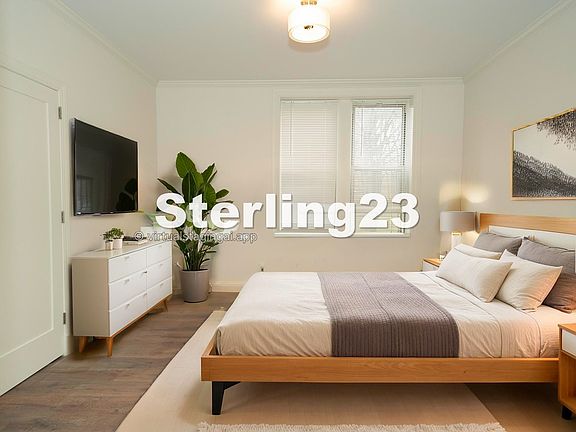 2nd image of 18-29 Ditmars Blvd #2A