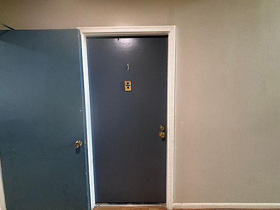 3rd image of 405 Orchard Trace Ln APT 4