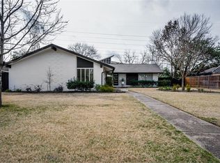 5320 Meadow Crest Dr, Dallas, TX 75229