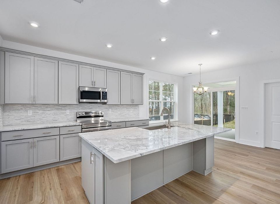 2nd image of 8710 Southrun Rd