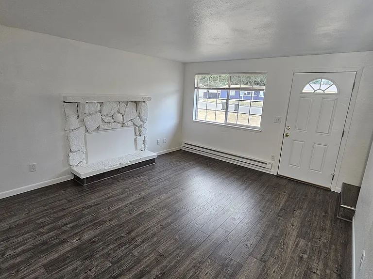 291 Scott St SE — Photo 12