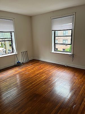 1st image of 415 E 16th St #8B