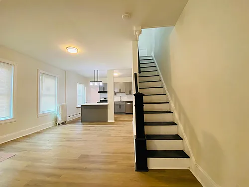 117 Wayne Ave Photo 1
