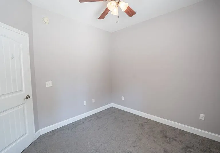 156 Cottonham Ct — Photo 15