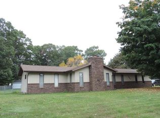 1690 Kings Ct, Muskegon, MI 49445