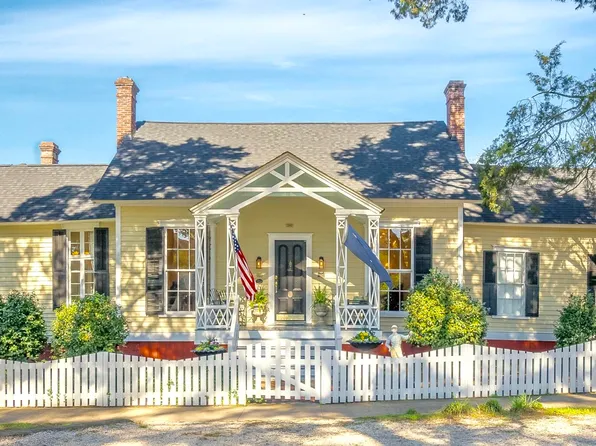 241 Laurens St SW, Aiken, SC 29801