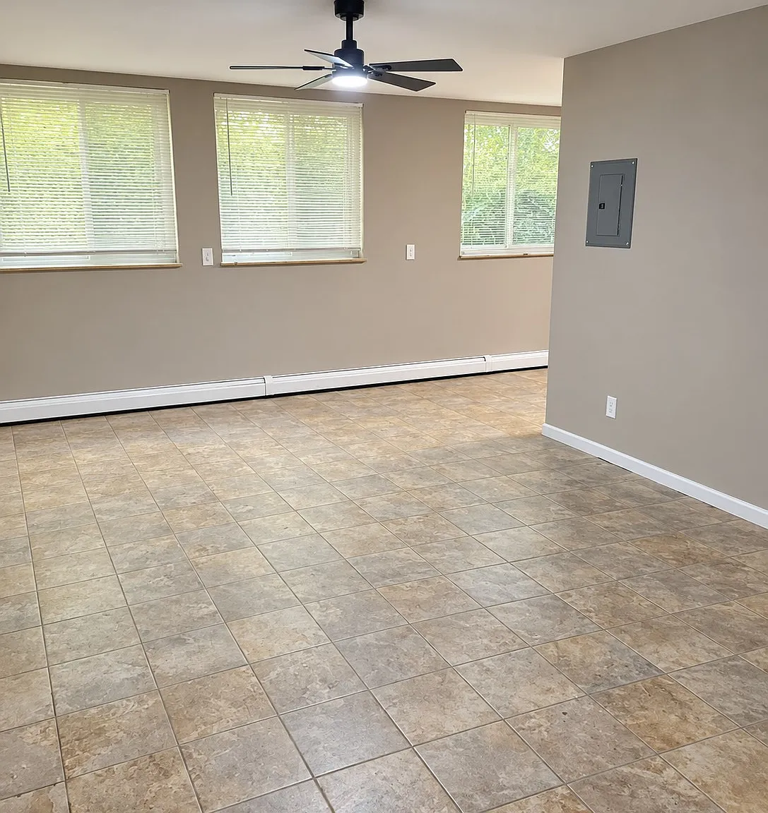 1668 Glen Parker Ave — Photo 2