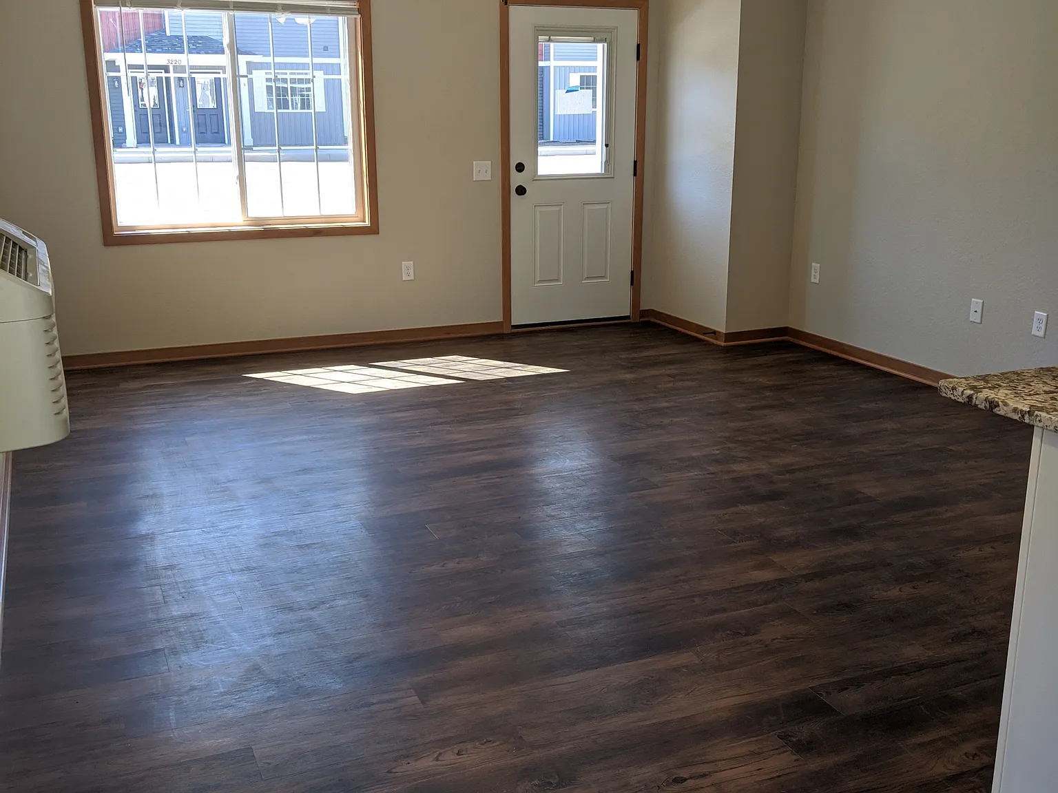 3228 Gateway - Unit A — Photo 3