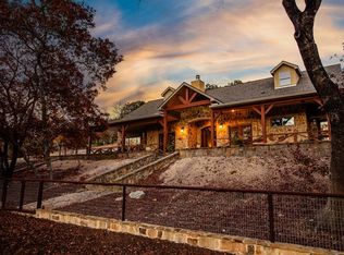 303 River Valley Rd, Ingram, TX 78025