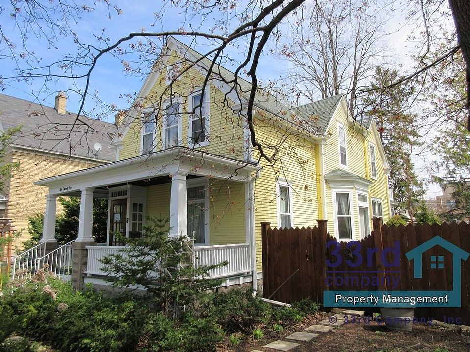 1st image of 621 Erie St SE
