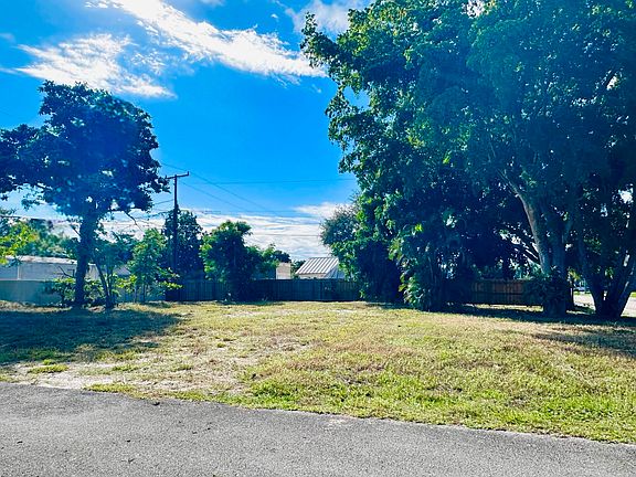 5th image of 4802 Bonanza Road