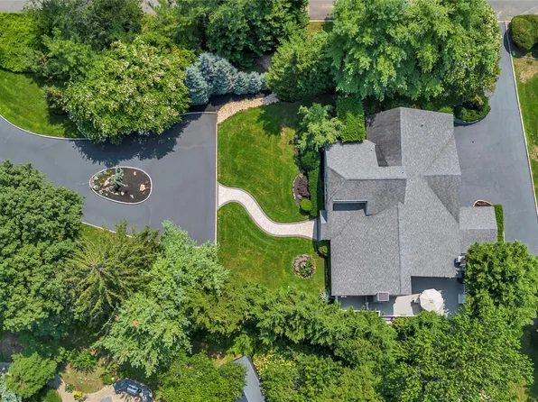 3 Porpoise Court, Northport, NY 11768