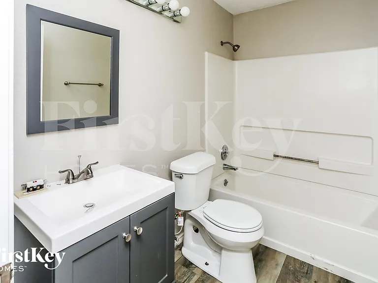 5320 Faireast Ct — Photo 16