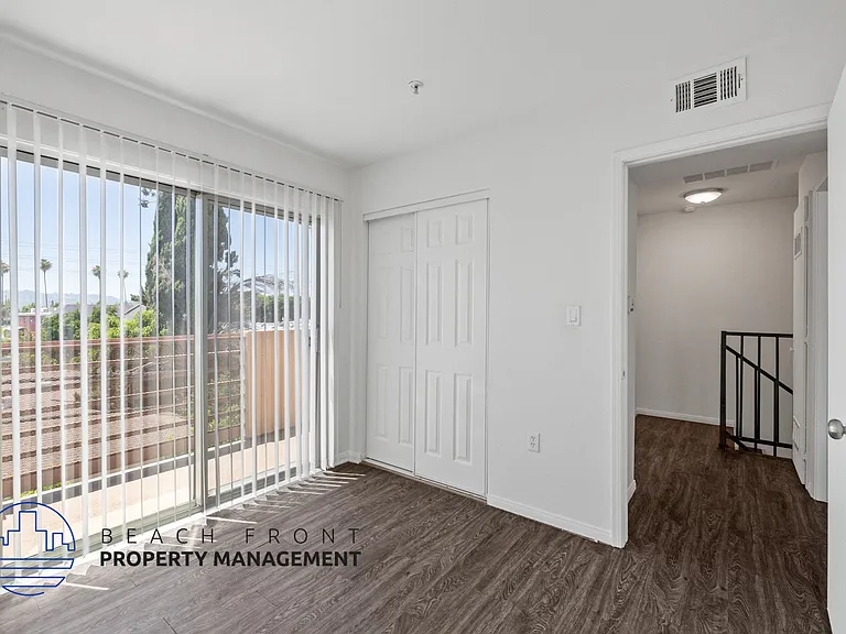 14740 Erwin — Photo 37