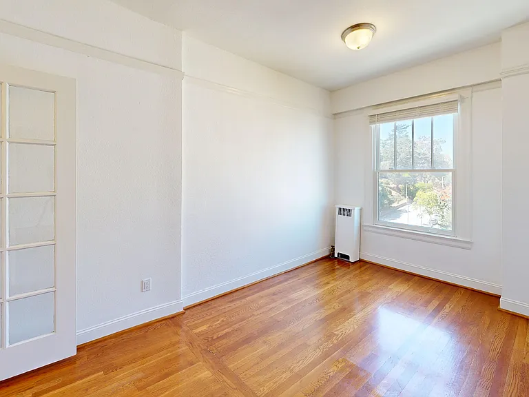 500 Stanyan Street — Photo 26
