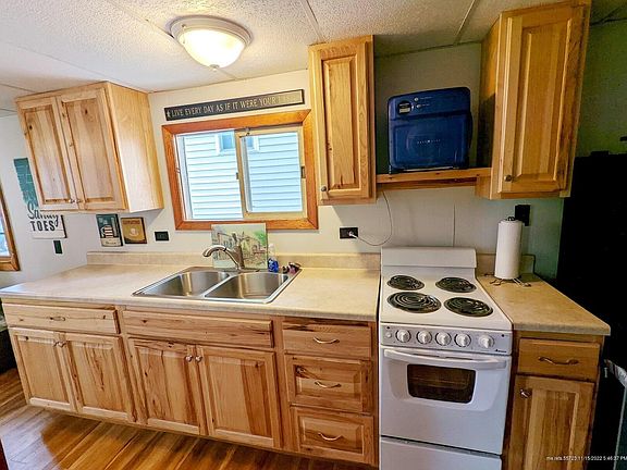 5th image of 8 Seaview Ave #8A