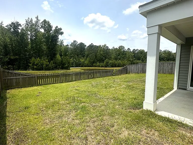 631 Avington Ln NE — Photo 22