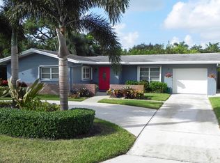 494 Dover Rd, Tequesta, FL 33469