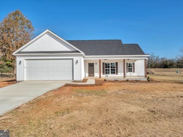 1562 Lexington Dr, Dublin, GA 31021