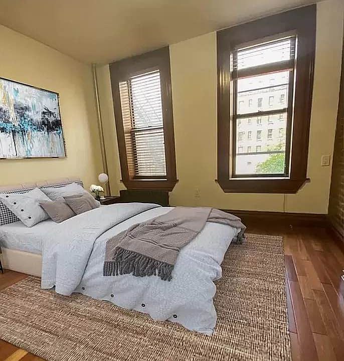 2nd image of 1261 Park Ave APT 7