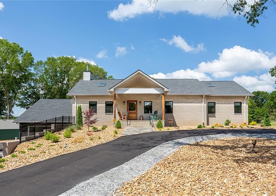 210 Berry Rd, Pelzer, SC 29669 MLS 20263413 Zillow