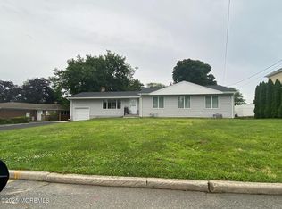 871 Red Oaks Dr, Long Branch, NJ 07740