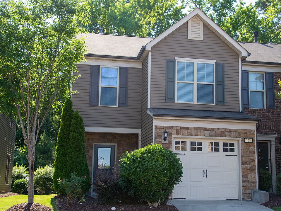 1st image of 122 Tuftin Dr #1
