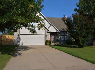 209 S Walnut Ave, Broken Arrow, OK 74012