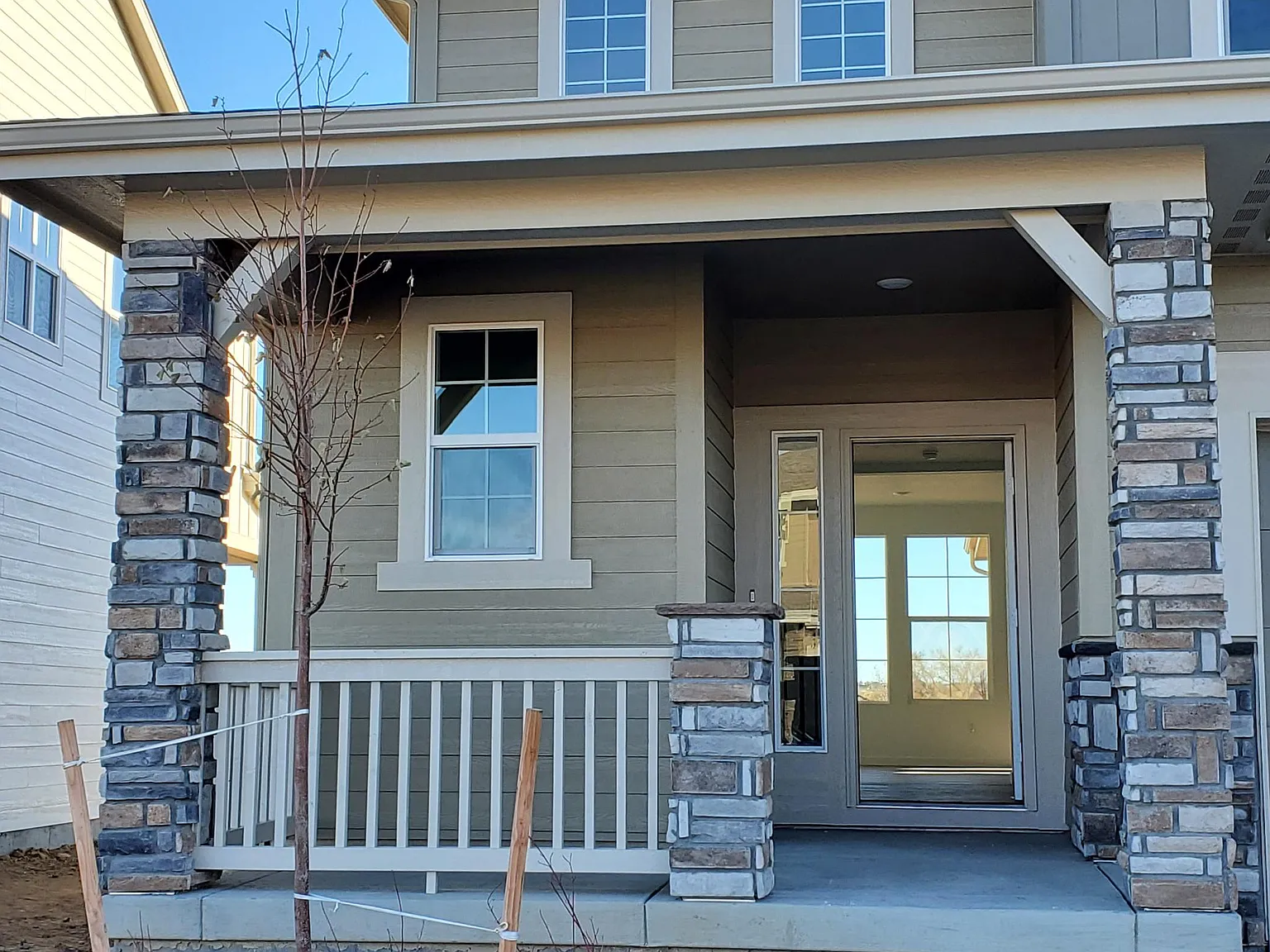 3 bed, 2.5 bath, 2378 sqft, $3,575 — Photo 2