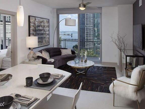 2nd image of 150 SE 2nd Ave #511