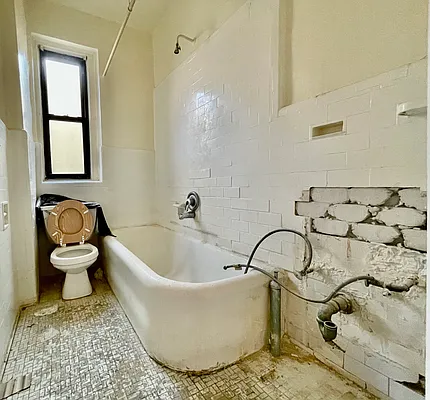 Rented by Weichert Properties - NYC | media 6