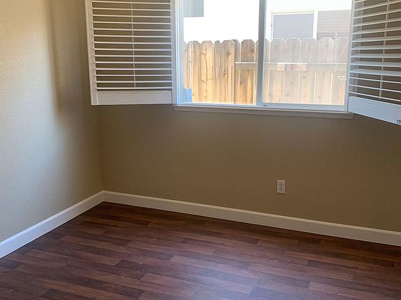 5th image of 333 Pinnacles Dr