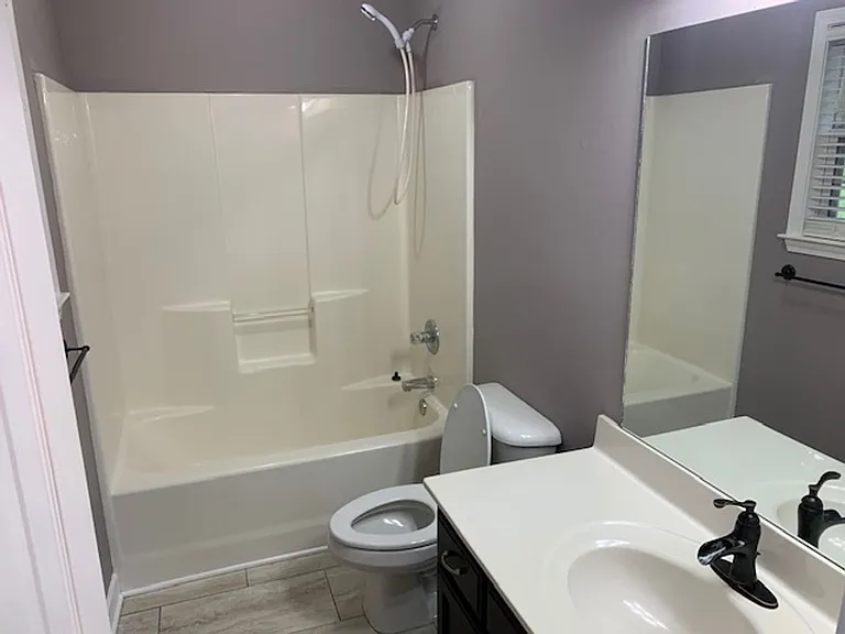 2244 Dewey Dr — Photo 10