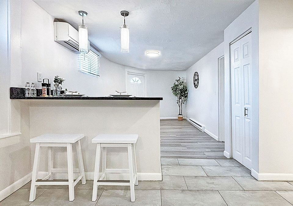 1st image of 599 Beach St #1