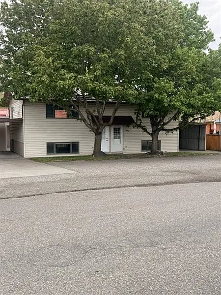 2 bed, 1.0 bath, 1008 sqft, $1,200 — Photo 3