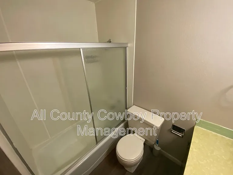 267 N 8th St #6 — Photo 9