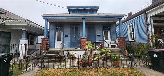1st image of 2525 Lapeyrouse St