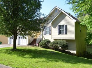 1432 Glynn Oaks Dr SW, Marietta, GA 30008