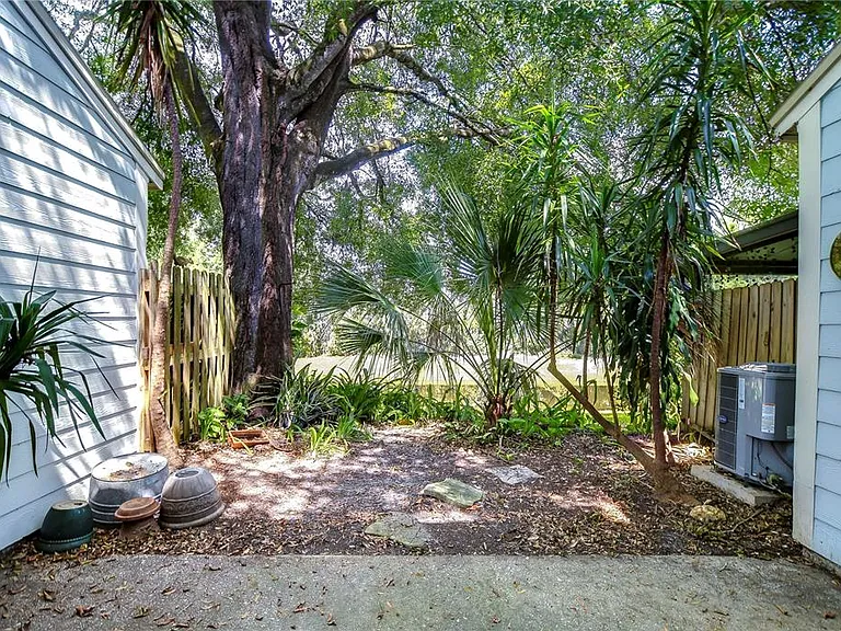 13937 Fletchers Mill Dr — Photo 34