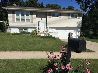 3010 Ashford Ln, Madison, WI 53713