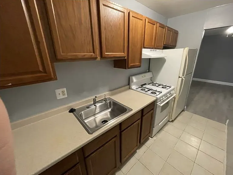 5109 F St SE #203 — Photo 2