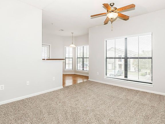 4th image of 1001 S Guadalupe St #221